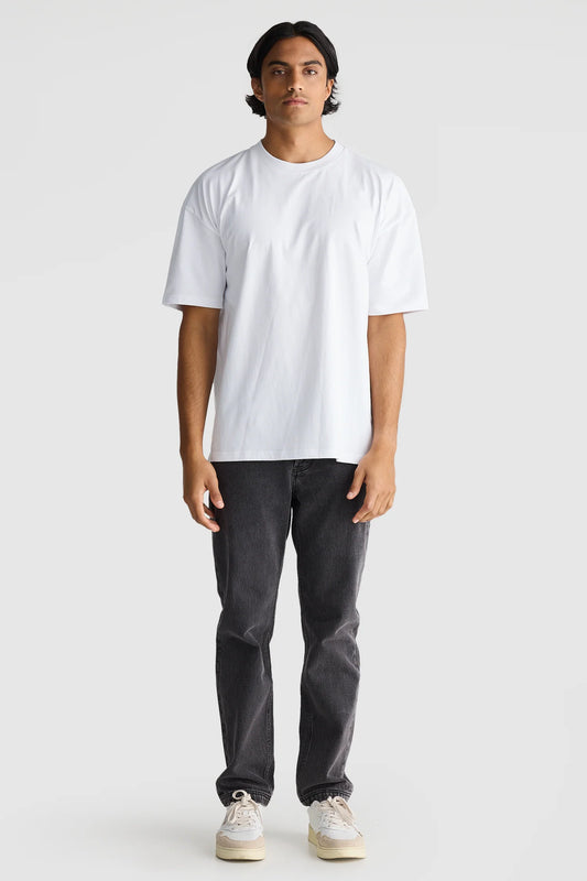 Straight Jean Washed Black