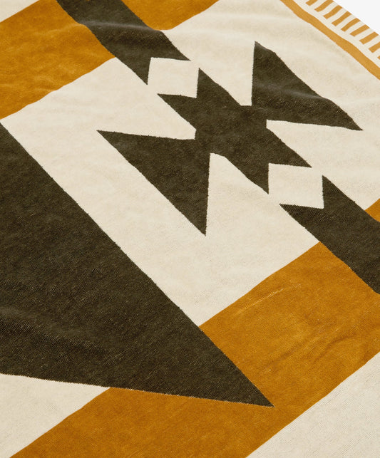 Rocky Mountain Large Towel | Natural / Khaki