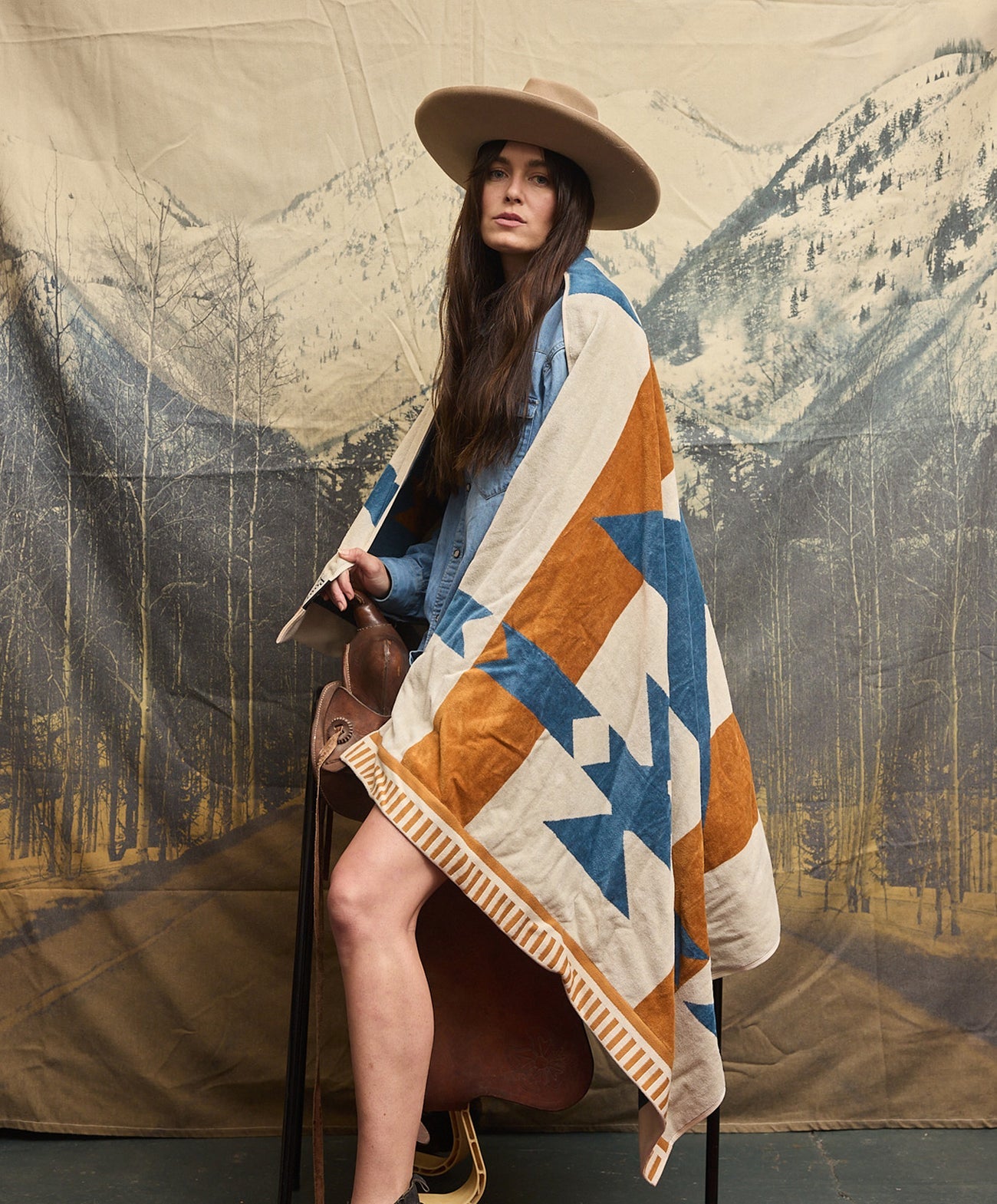 Canyon River Large Towel | Natural / Blue