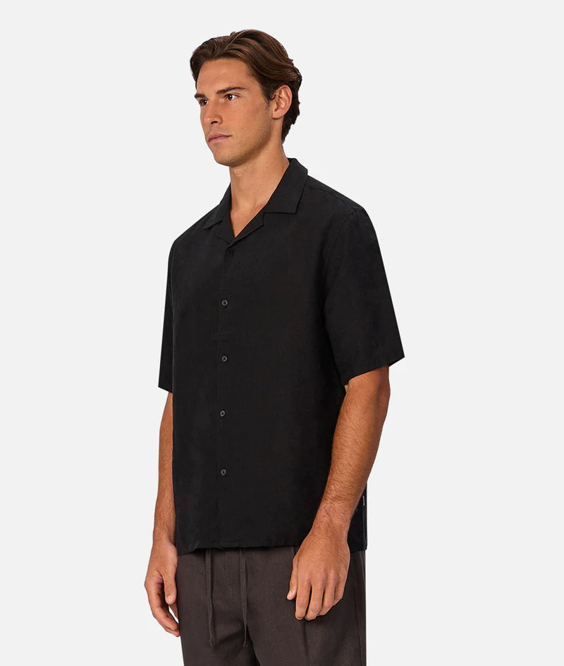 The St Martins Short Sleeve Linen Shirt - Black