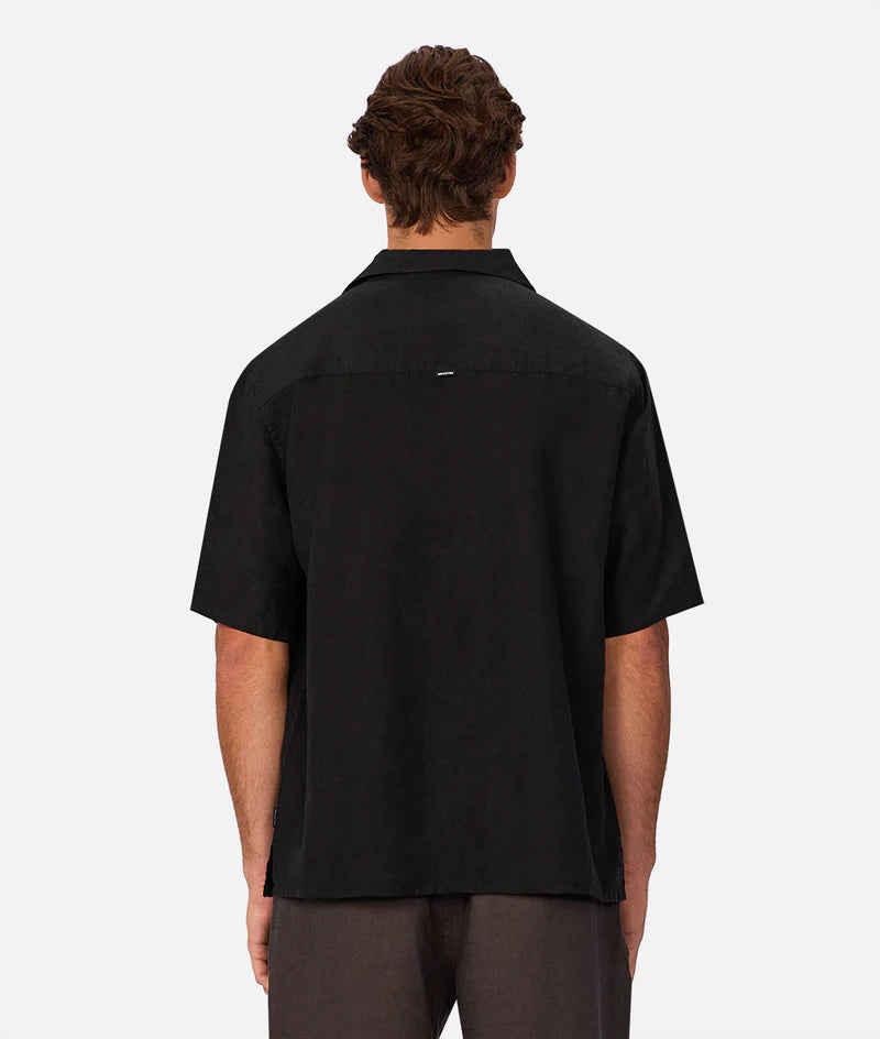 The St Martins Short Sleeve Linen Shirt - Black