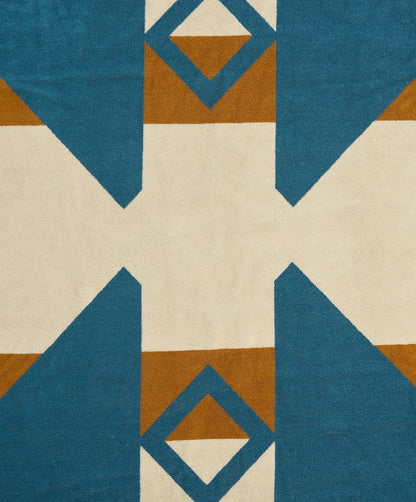Canyon River Large Towel | Natural / Blue